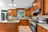 6822 196A STREET - thumbnail 4