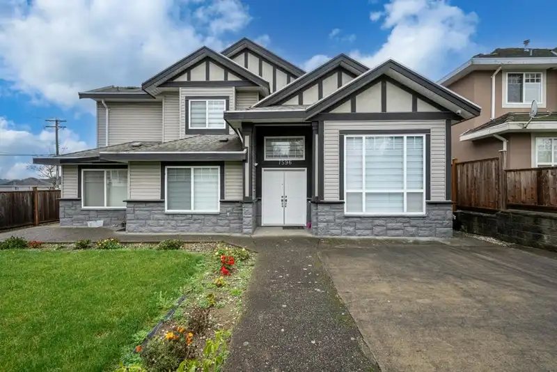 7596 144 STREET - photo 1 of 35