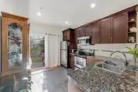 7 19977 71 AVENUE - thumbnail 9