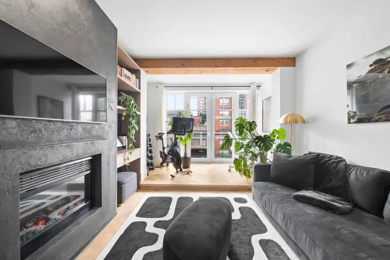202 1275 HAMILTON STREET - photo 2 of 19