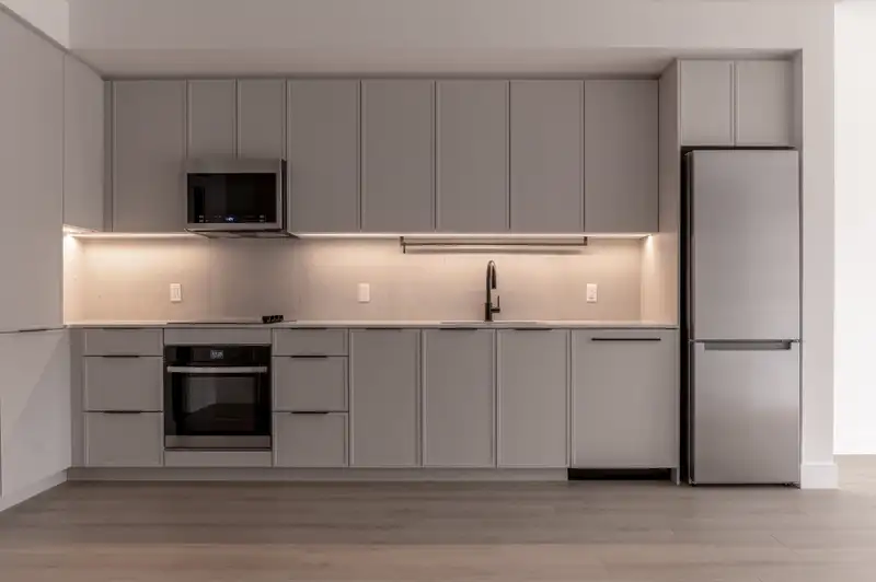 308 3075 MURRAY STREET - photo 3 of 40