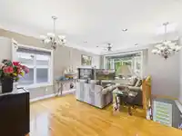 3281 RENFREW STREET - thumbnail 4