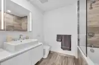 303 1480 HOWE STREET - thumbnail 6