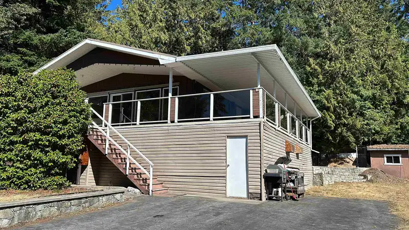 5092 JOHNSTONE ROAD - photo 1 of 13