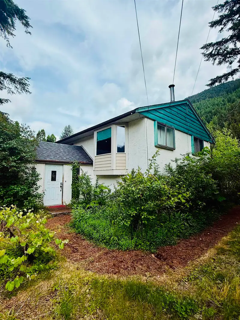 47404 MACNEAL ROAD - photo 1 of 24