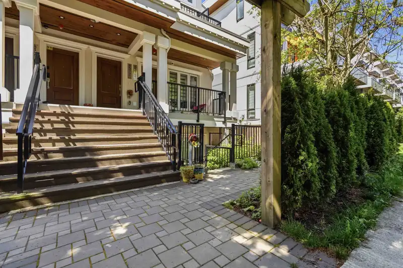 8375 FRENCH STREET - photo 2 of 23