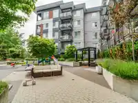 206 8117 200A STREET - thumbnail 2