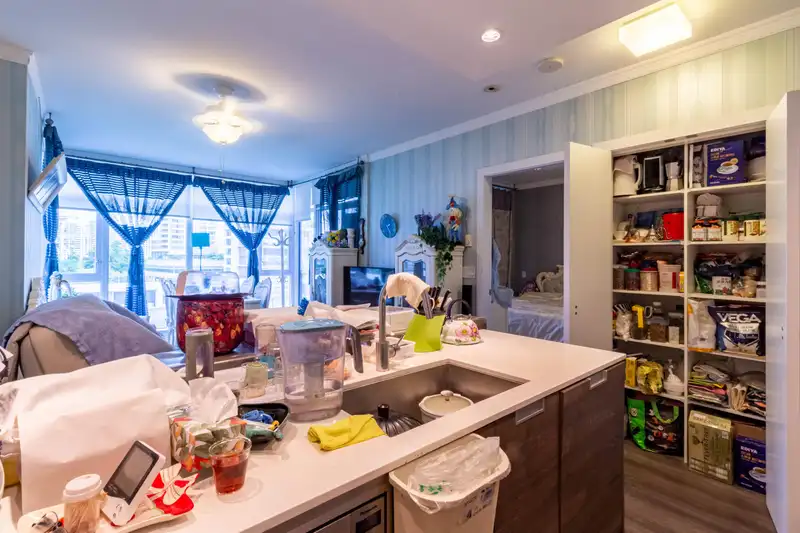 602 4688 KINGSWAY - photo 4 of 23