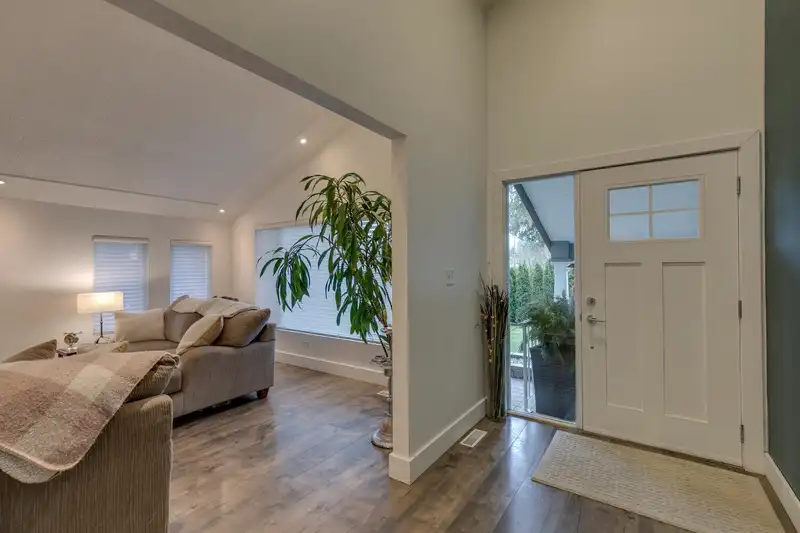 19610 117A AVENUE - photo 4 of 40