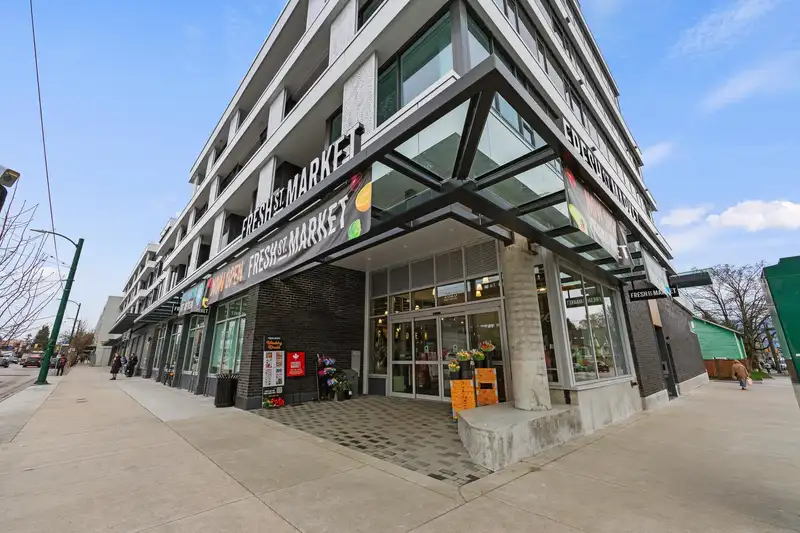 220 1981 MACDONALD STREET - photo 2 of 27