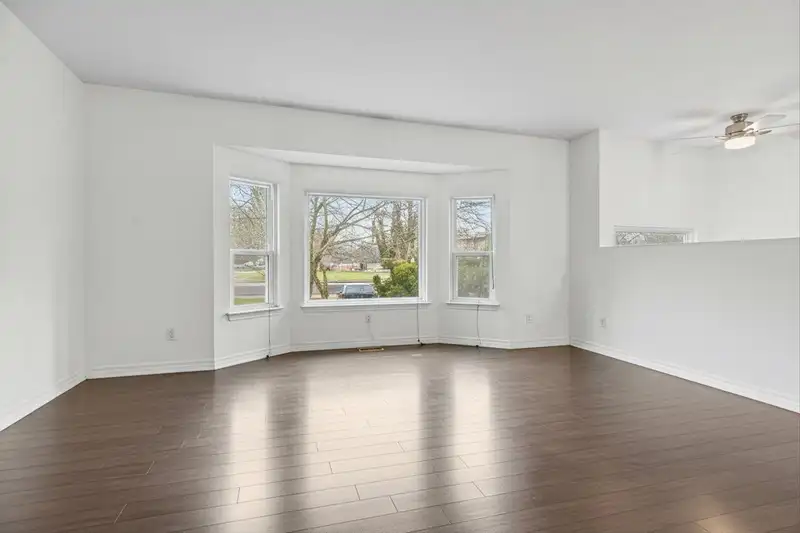 33943 PINE STREET - photo 2 of 26
