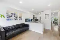 10 2118 EASTERN AVENUE - thumbnail 7
