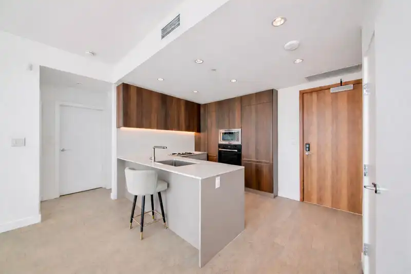 604 6622 PEARSON WAY - photo 2 of 32