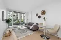 531 2220 KINGSWAY STREET - thumbnail 2
