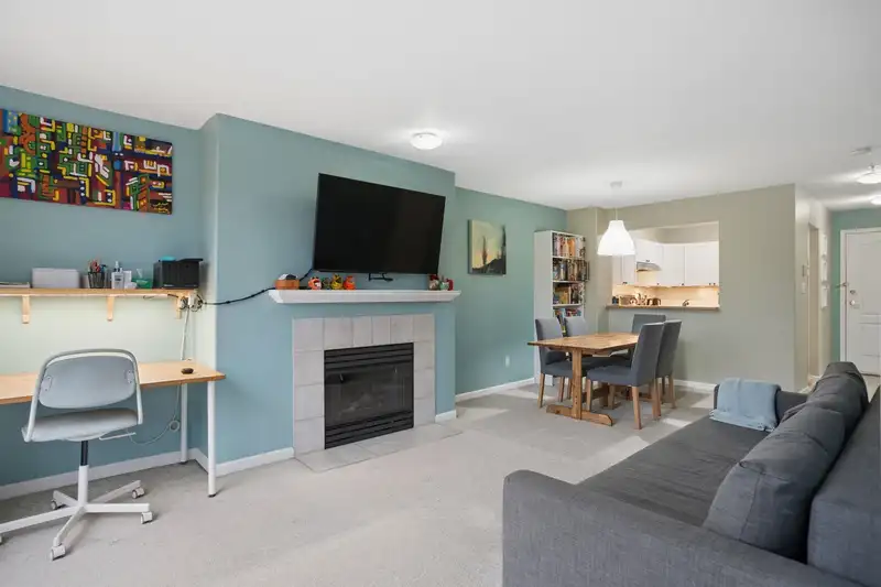 324 8880 JONES ROAD - photo 2 of 33