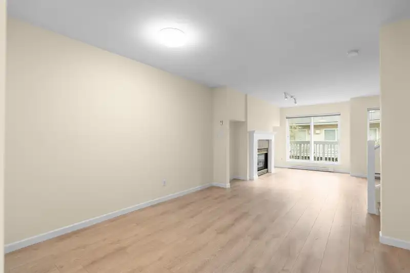 67 7831 GARDEN CITY ROAD - photo 3 of 26
