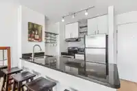 411 1330 BURRARD STREET - thumbnail 2