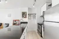 411 1330 BURRARD STREET - thumbnail 3