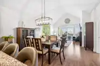 103 3451 BURKE VILLAGE PROMENADE - thumbnail 15