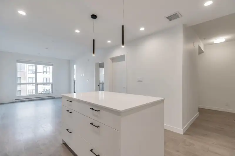 B309 20018 83A AVENUE - photo 3 of 40