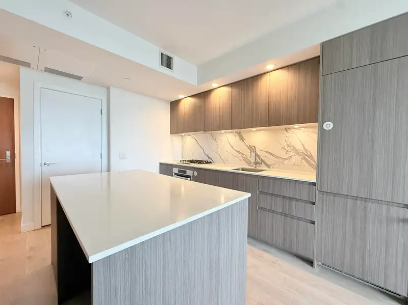 1703 6463 SILVER AVENUE - photo 4 of 34