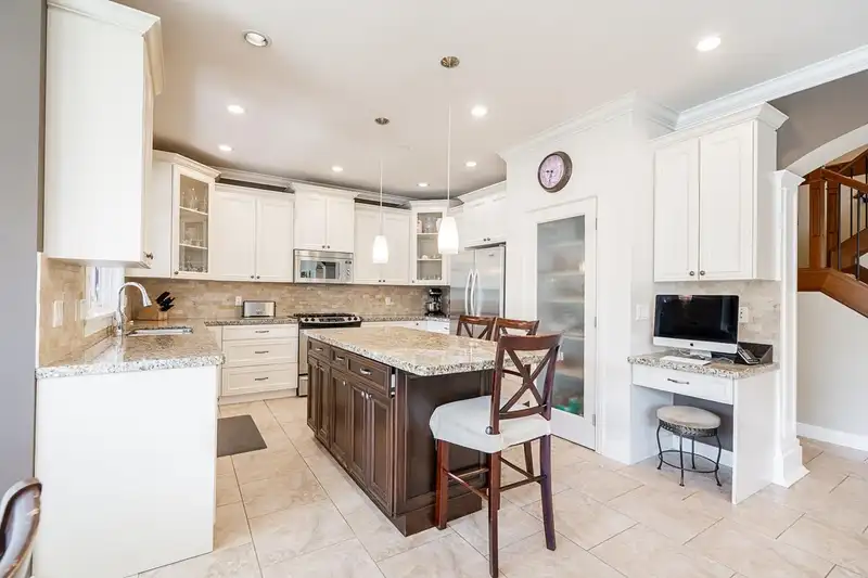2308 MARSHALL AVENUE - photo 2 of 40