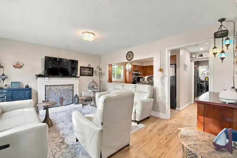 6284 MORGAN PLACE - photo 3 of 35