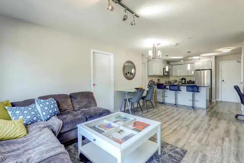 211 7511 120 STREET - photo 4 of 30