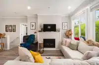50 7138 210 STREET - thumbnail 9