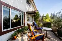 1135 VANIER AVENUE - thumbnail 2