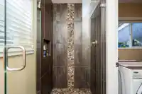 1135 VANIER AVENUE - thumbnail 17