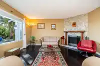 1135 VANIER AVENUE - thumbnail 6