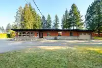 4646 233 STREET - thumbnail 2