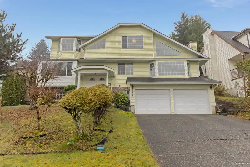 3178 LEEWARD COURT - photo 1 of 35