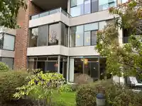 112 4101 YEW STREET - thumbnail 1