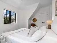 3 4088 MAPLE CRESCENT - thumbnail 27