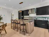 3 4088 MAPLE CRESCENT - thumbnail 10