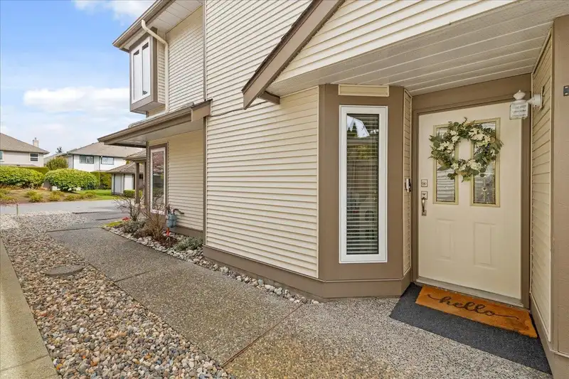 32 4756 62 STREET - photo 3 of 37