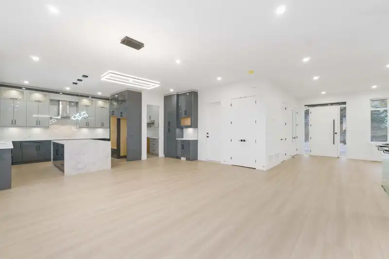 35656 CANTERBURY AVENUE - photo 3 of 30