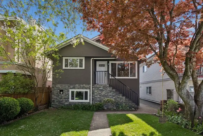 4344 SKEENA STREET - photo 1 of 37