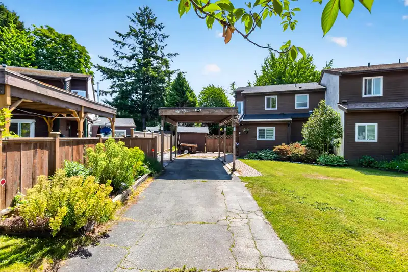 10660 WHISTLER COURT - photo 1 of 32