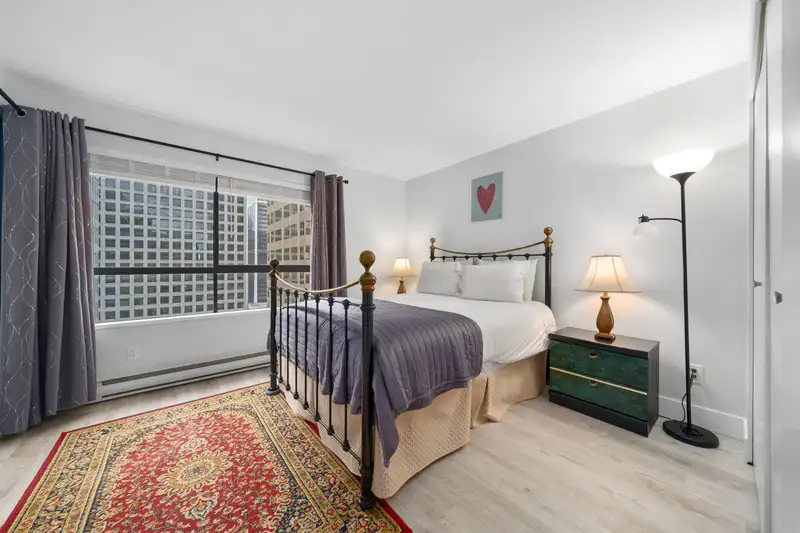 1403 1060 ALBERNI STREET - photo 2 of 22