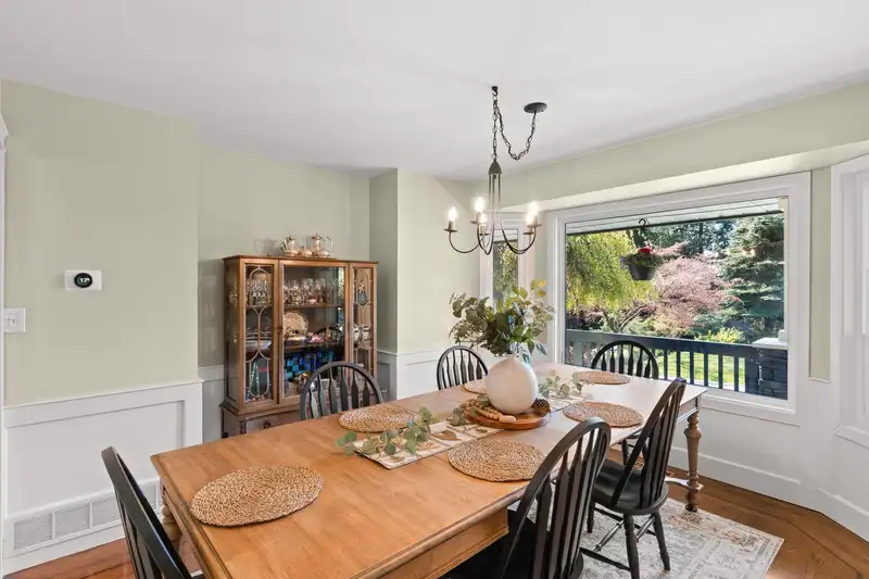 12815 WILLOW PLACE - photo 4 of 40
