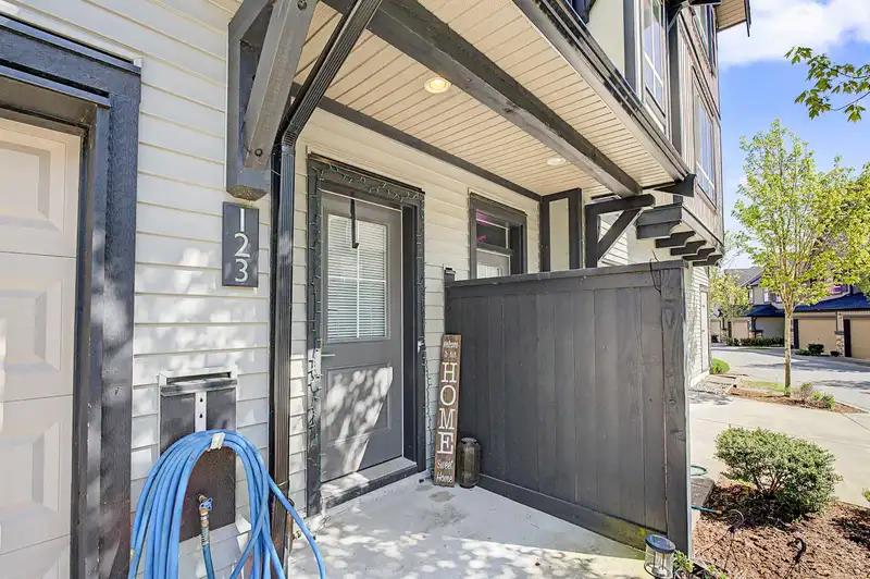 123 30930 WESTRIDGE PLACE - photo 2 of 32