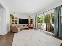 5 300 DECAIRE STREET - thumbnail 2