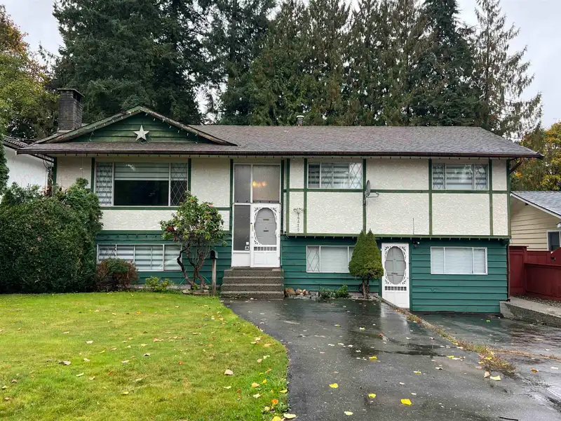10879 144A STREET - photo 1 of 19