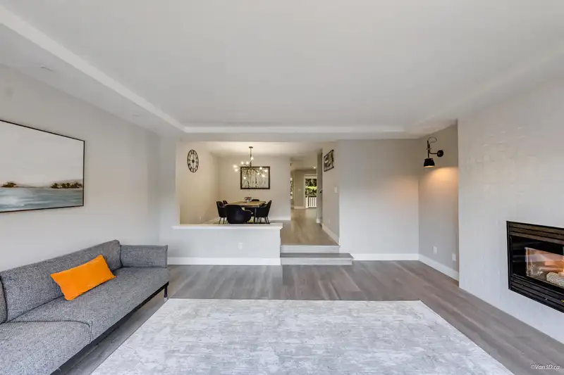 127 2998 ROBSON DRIVE - photo 3 of 31