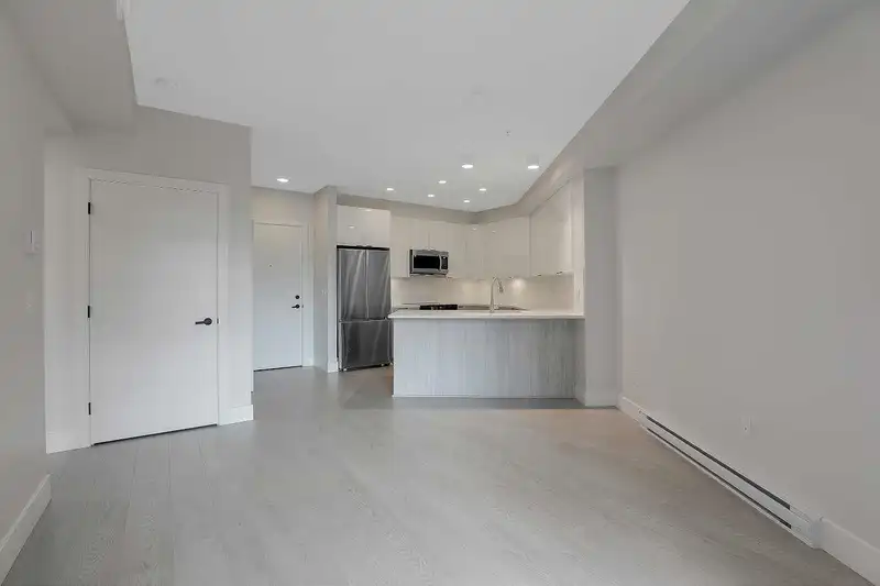 229 11655 FRASER STREET - photo 4 of 30