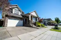 6638 125A STREET - thumbnail 1