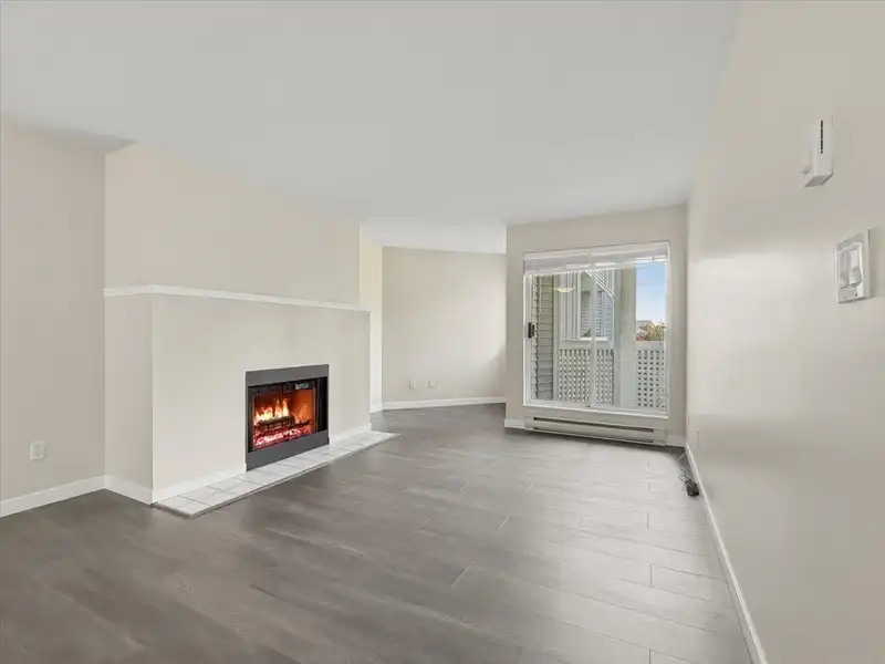 201 7431 BLUNDELL ROAD - photo 2 of 19